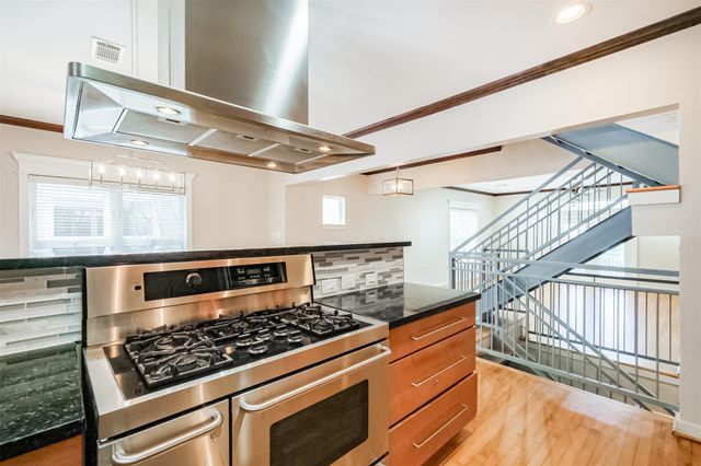 2364 Arlington Street, Houston, TX 77008
