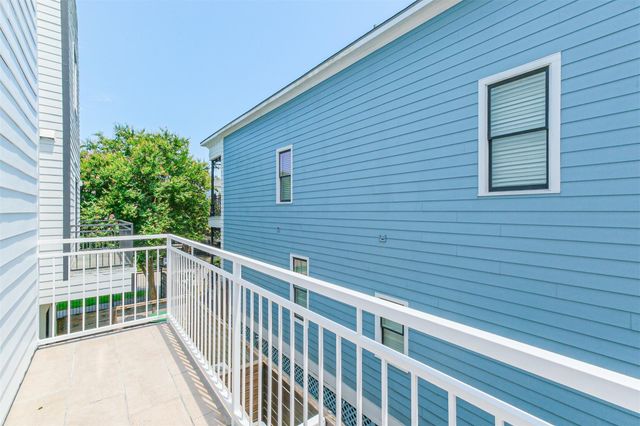 2364 Arlington Street, Houston, TX 77008