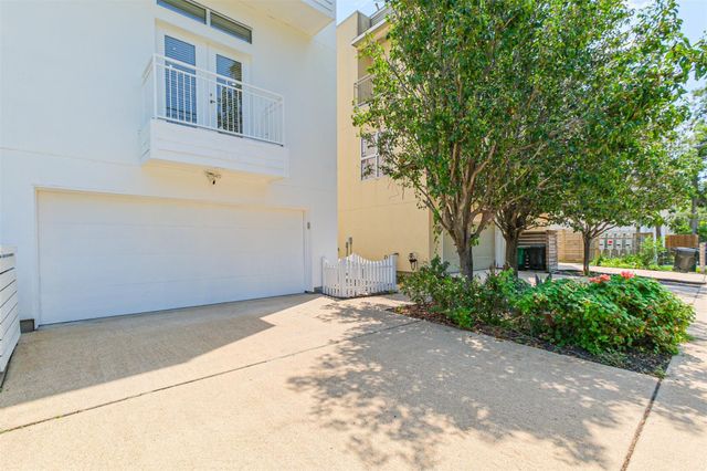 2364 Arlington Street, Houston, TX 77008