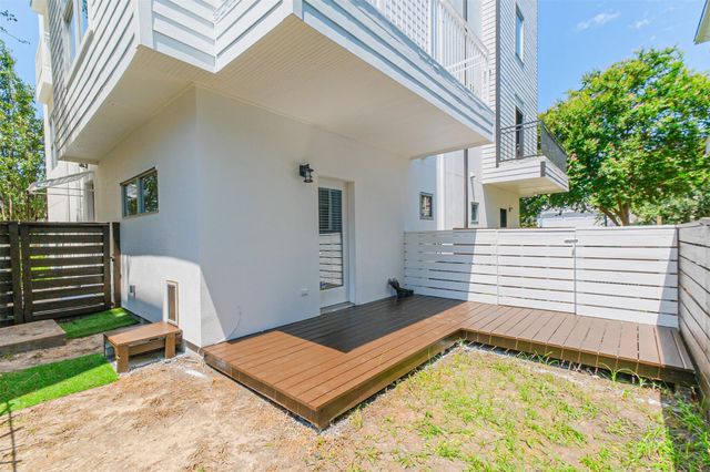 2364 Arlington Street, Houston, TX 77008