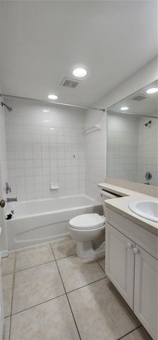 960 STARKEY ROAD 3302, Largo, FL 33771