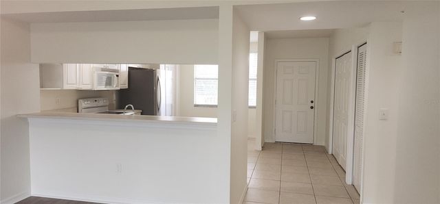 960 STARKEY ROAD 3302, Largo, FL 33771