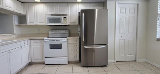 960 STARKEY ROAD 3302, Largo, FL 33771