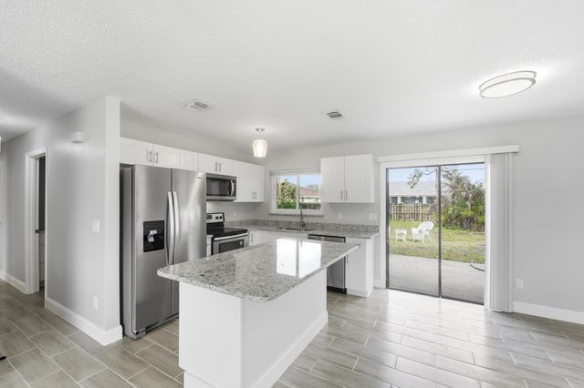 651 SE Port St Lucie Boulevard, Port St. Lucie, FL 34984, Port St Lucie, FL 34984