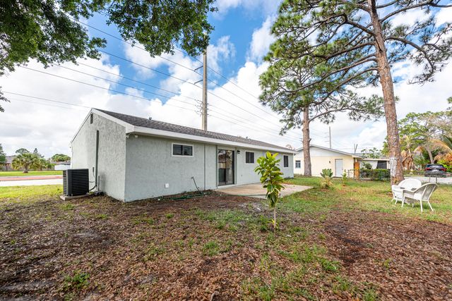 651 SE Port St Lucie Boulevard, Port St. Lucie, FL 34984, Port St Lucie, FL 34984