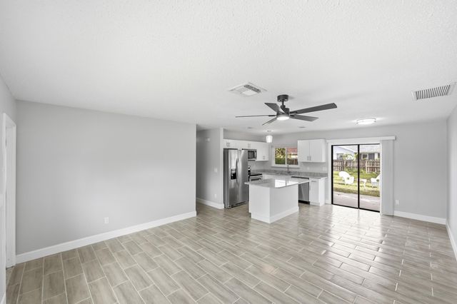 651 SE Port St Lucie Boulevard, Port St. Lucie, FL 34984, Port St Lucie, FL 34984