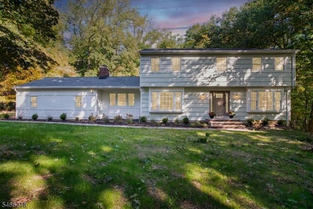 15 Quill Pen Way, Warren Twp., NJ 07059