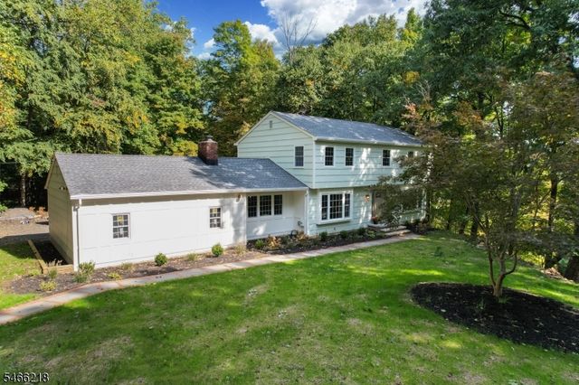 15 Quill Pen Way, Warren Twp., NJ 07059