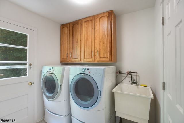 15 Quill Pen Way, Warren Twp., NJ 07059