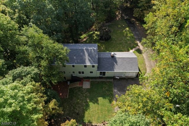 15 Quill Pen Way, Warren Twp., NJ 07059