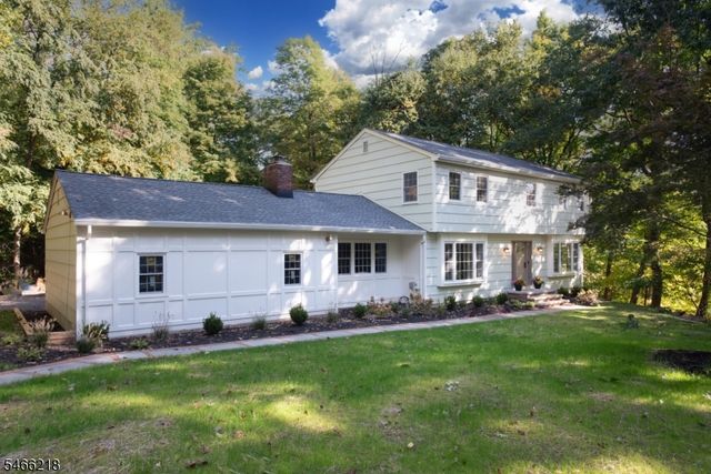 15 Quill Pen Way, Warren Twp., NJ 07059