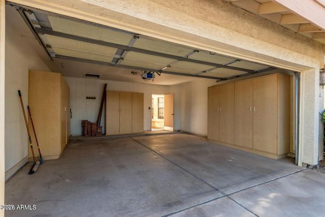 2671 N TAMARISK Street, Chandler, AZ 85224