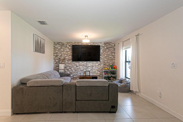 5803 Lime Road, West Palm Beach, FL 33413