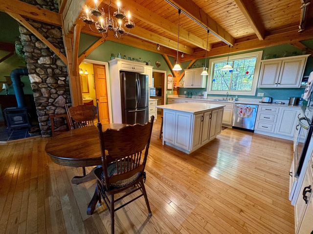 817 Topsham Road, Newbury, VT 05051