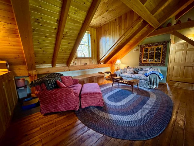 817 Topsham Road, Newbury, VT 05051