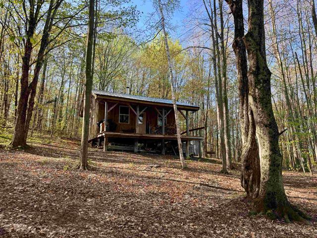 817 Topsham Road, Newbury, VT 05051