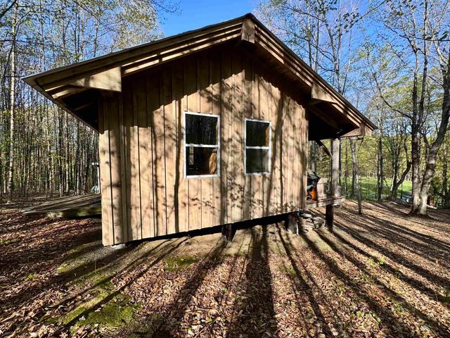 817 Topsham Road, Newbury, VT 05051