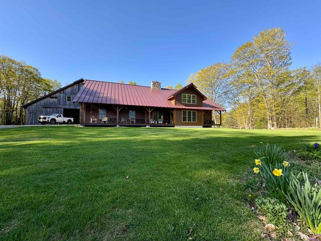 817 Topsham Road, Newbury, VT 05051