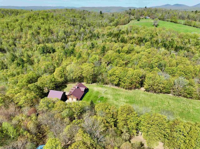 817 Topsham Road, Newbury, VT 05051