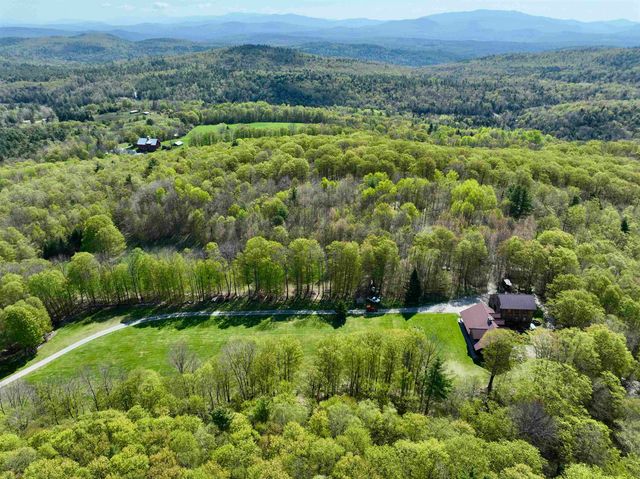 817 Topsham Road, Newbury, VT 05051