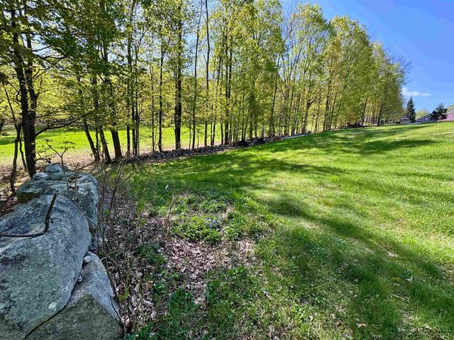 817 Topsham Road, Newbury, VT 05051