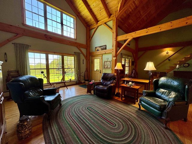 817 Topsham Road, Newbury, VT 05051