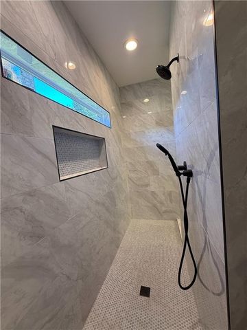 89 Huntington Drive, Lavonia, GA 30521