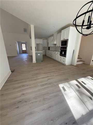 89 Huntington Drive, Lavonia, GA 30521