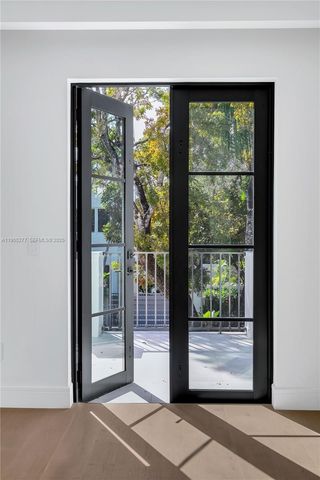 4191 Battersea Rd, Miami, FL 33133