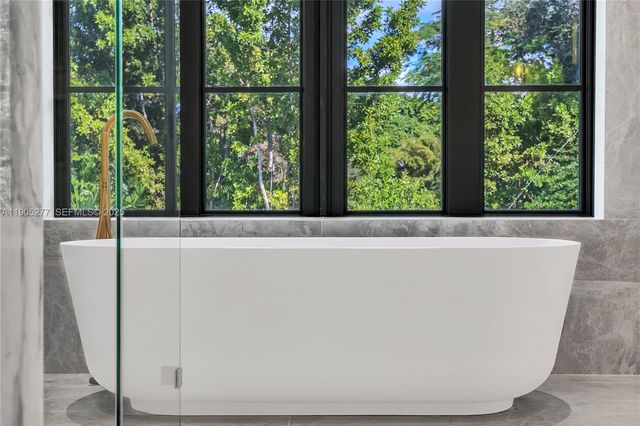 4191 Battersea Rd, Miami, FL 33133