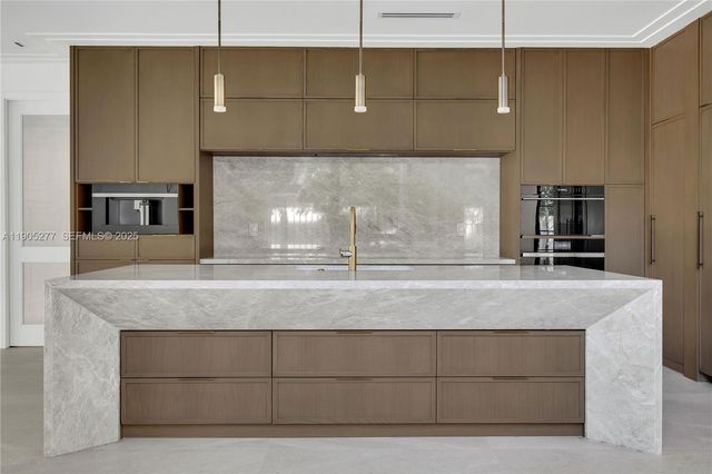 4191 Battersea Rd, Miami, FL 33133