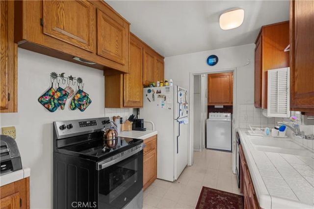17231 Lanark, Van Nuys, CA 91406