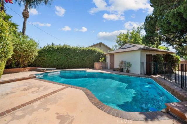 17231 Lanark, Van Nuys, CA 91406