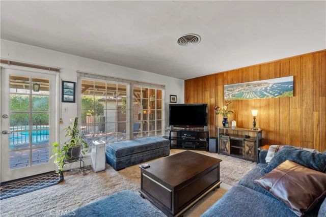 17231 Lanark, Van Nuys, CA 91406
