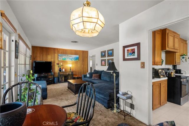 17231 Lanark, Van Nuys, CA 91406