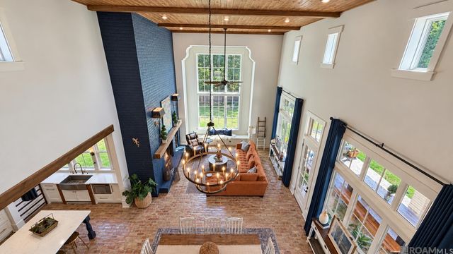 17909 Pecan Shadows Dr, Baton Rouge, LA 70810