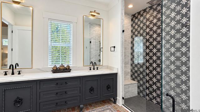 17909 Pecan Shadows Dr, Baton Rouge, LA 70810