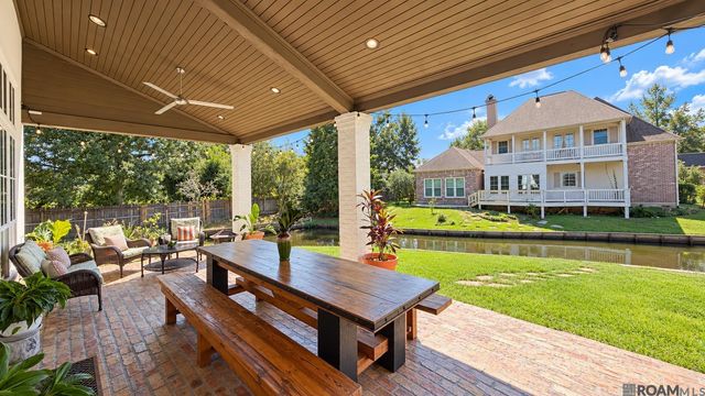 17909 Pecan Shadows Dr, Baton Rouge, LA 70810