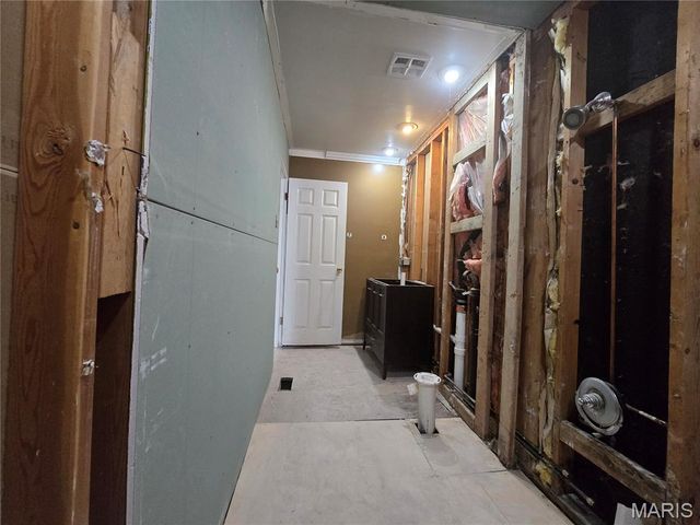 3655 Seville Drive, Florissant, MO 63033