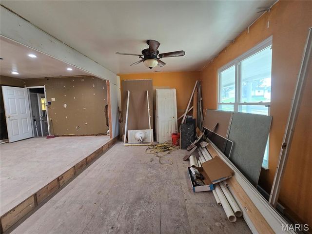 3655 Seville Drive, Florissant, MO 63033