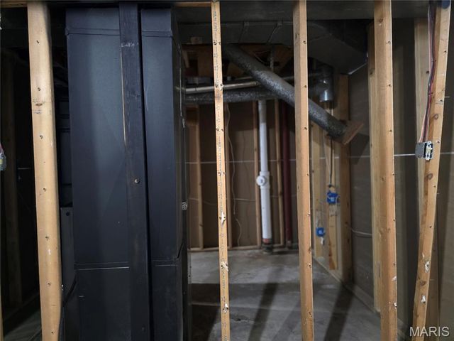 3655 Seville Drive, Florissant, MO 63033