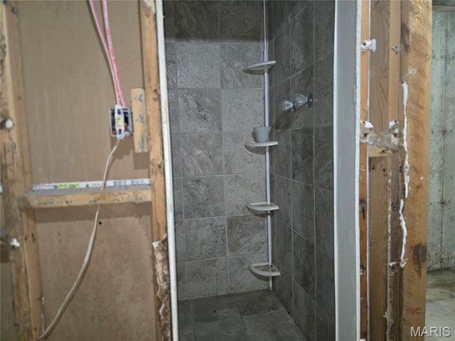 3655 Seville Drive, Florissant, MO 63033