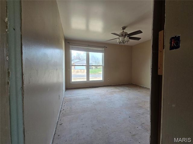 3655 Seville Drive, Florissant, MO 63033