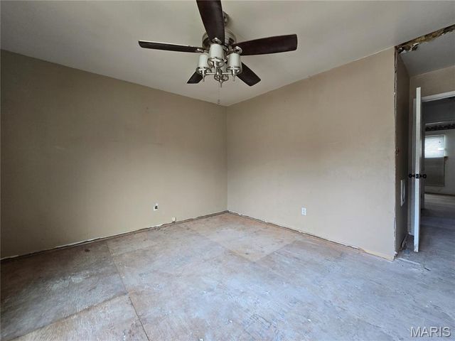 3655 Seville Drive, Florissant, MO 63033