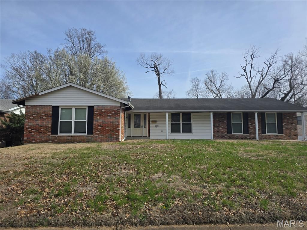 3655 Seville Drive, Florissant, MO 63033