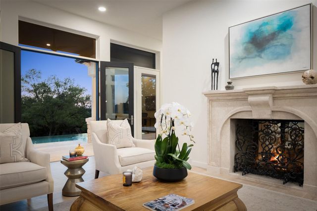 211 BELLA CIMA DR, Austin, TX 78734