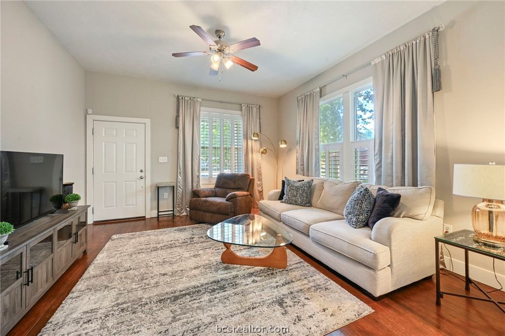 504 West 28th Street, Bryan, TX 77803 — photo 3
