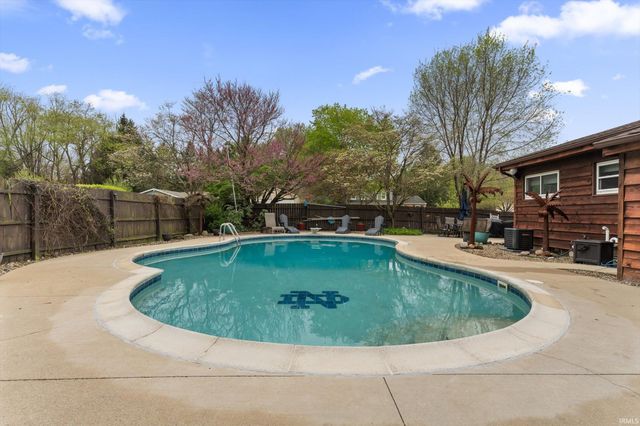 21348 Elkton Drive, South Bend, IN 46628