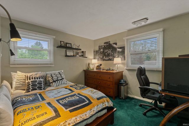 21348 Elkton Drive, South Bend, IN 46628