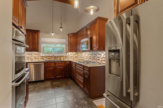 21348 Elkton Drive, South Bend, IN 46628